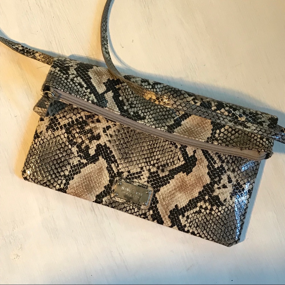 EUC Nine West Faux Snakeskin Clutch/Crossbody